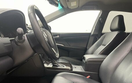 Toyota Camry, 2017 год, 2 089 000 рублей, 10 фотография