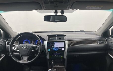 Toyota Camry, 2017 год, 2 089 000 рублей, 18 фотография