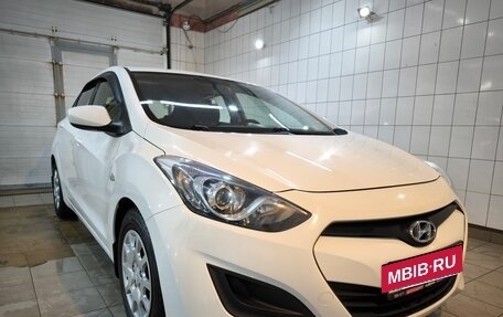 Hyundai i30 II рестайлинг, 2012 год, 985 000 рублей, 2 фотография
