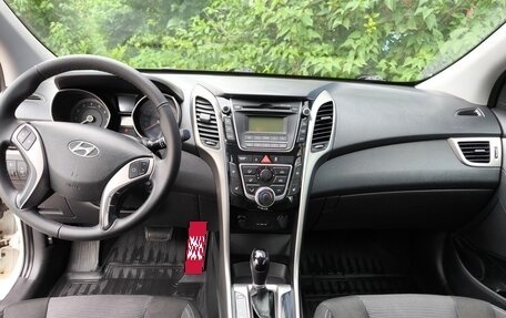 Hyundai i30 II рестайлинг, 2012 год, 985 000 рублей, 10 фотография