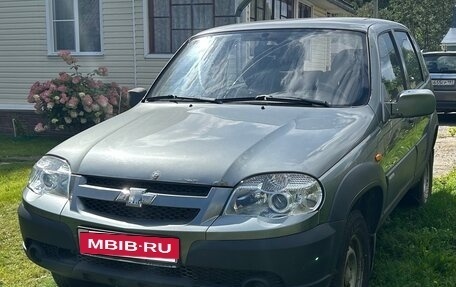 Chevrolet Niva I рестайлинг, 2010 год, 420 000 рублей, 2 фотография