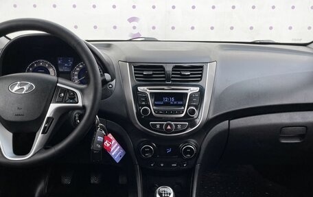 Hyundai Solaris II рестайлинг, 2014 год, 975 000 рублей, 16 фотография