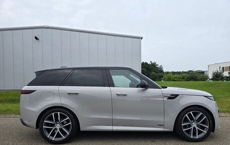 Land Rover Range Rover Sport, 2022 год, 9 700 000 рублей, 4 фотография