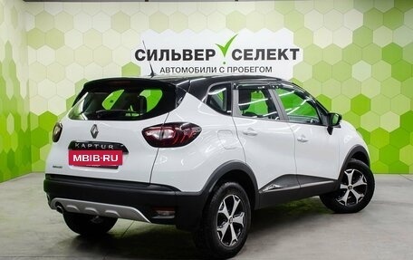Renault Kaptur I рестайлинг, 2018 год, 1 550 000 рублей, 2 фотография