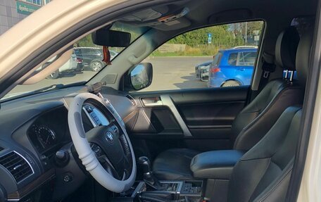 Toyota Land Cruiser Prado 150 рестайлинг 2, 2019 год, 4 650 000 рублей, 3 фотография