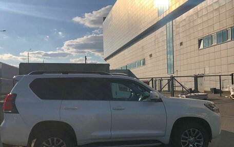Toyota Land Cruiser Prado 150 рестайлинг 2, 2019 год, 4 650 000 рублей, 6 фотография