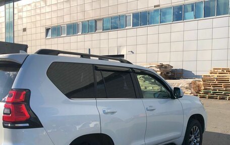 Toyota Land Cruiser Prado 150 рестайлинг 2, 2019 год, 4 650 000 рублей, 5 фотография