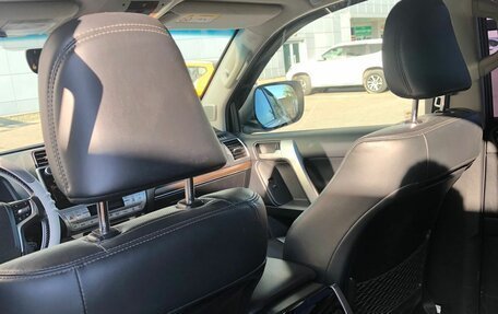 Toyota Land Cruiser Prado 150 рестайлинг 2, 2019 год, 4 650 000 рублей, 8 фотография