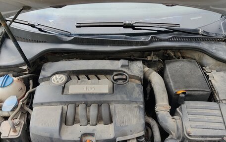 Volkswagen Golf VI, 2011 год, 600 000 рублей, 16 фотография