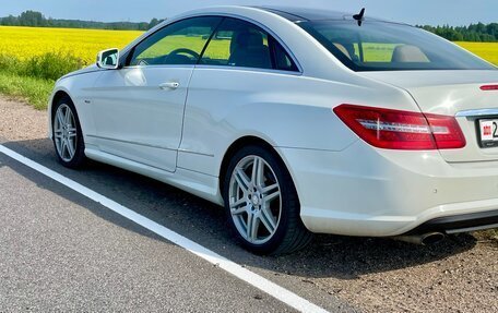 Mercedes-Benz E-Класс, 2010 год, 1 590 000 рублей, 6 фотография