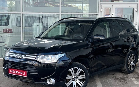 Mitsubishi Outlander III рестайлинг 3, 2014 год, 1 279 000 рублей, 1 фотография