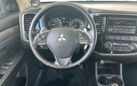 Mitsubishi Outlander III рестайлинг 3, 2014 год, 1 279 000 рублей, 6 фотография