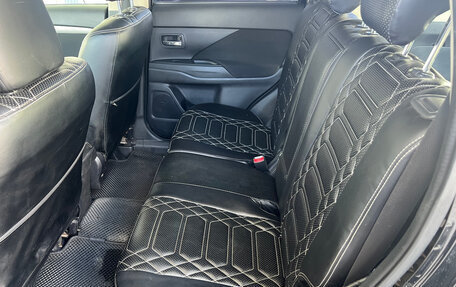 Mitsubishi Outlander III рестайлинг 3, 2014 год, 1 279 000 рублей, 10 фотография