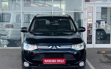Mitsubishi Outlander III рестайлинг 3, 2014 год, 1 279 000 рублей, 3 фотография