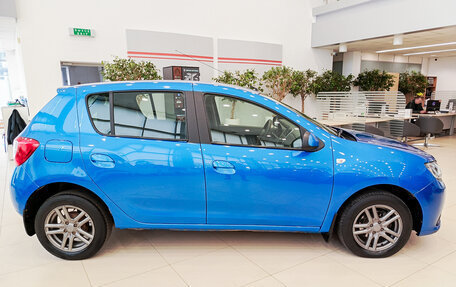 Renault Sandero II рестайлинг, 2014 год, 654 000 рублей, 5 фотография