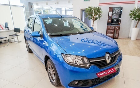 Renault Sandero II рестайлинг, 2014 год, 654 000 рублей, 3 фотография