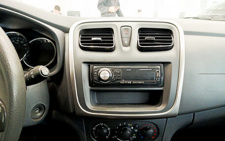 Renault Sandero II рестайлинг, 2014 год, 654 000 рублей, 18 фотография