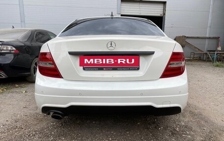 Mercedes-Benz C-Класс, 2011 год, 1 250 000 рублей, 4 фотография