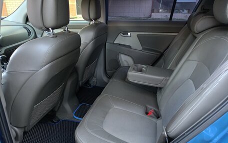 KIA Sportage III, 2010 год, 1 175 000 рублей, 26 фотография