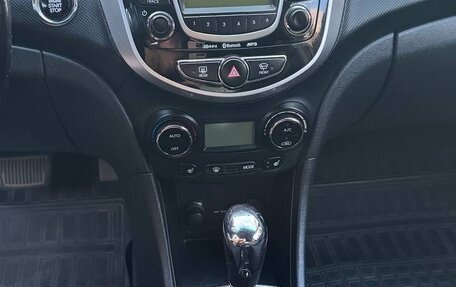 Hyundai Solaris II рестайлинг, 2012 год, 770 000 рублей, 6 фотография