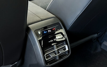 Volkswagen Tiguan, 2025 год, 4 700 000 рублей, 22 фотография