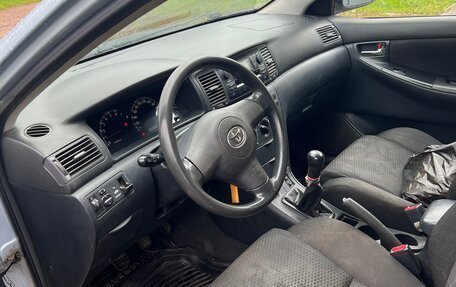 Toyota Corolla, 2004 год, 500 000 рублей, 2 фотография