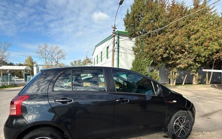 Toyota Yaris III рестайлинг, 2006 год, 550 000 рублей, 4 фотография