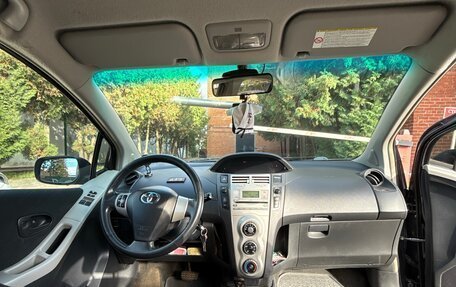 Toyota Yaris III рестайлинг, 2006 год, 550 000 рублей, 6 фотография