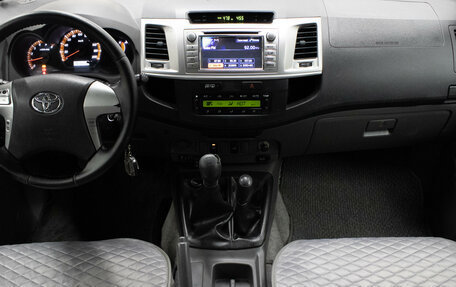 Toyota Hilux VII, 2012 год, 1 889 000 рублей, 5 фотография