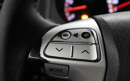 Toyota Hilux VII, 2012 год, 1 889 000 рублей, 12 фотография