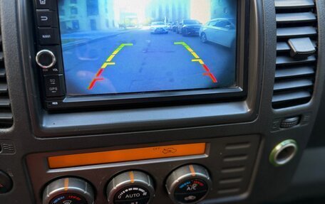 Nissan Navara (Frontier), 2007 год, 790 000 рублей, 18 фотография