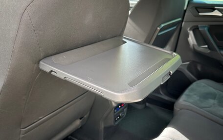 Volkswagen Tiguan II, 2019 год, 2 400 000 рублей, 9 фотография