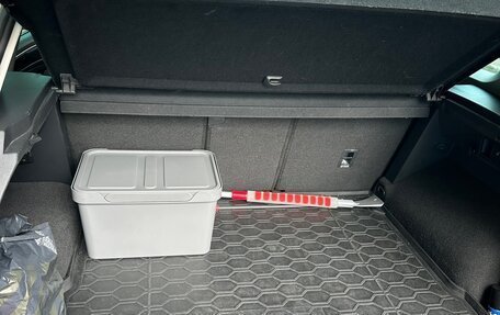 Volkswagen Tiguan II, 2019 год, 2 400 000 рублей, 21 фотография