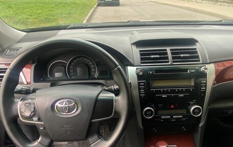 Toyota Camry, 2011 год, 1 300 000 рублей, 10 фотография