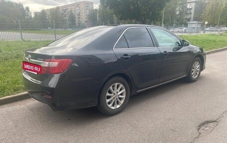 Toyota Camry, 2011 год, 1 300 000 рублей, 8 фотография