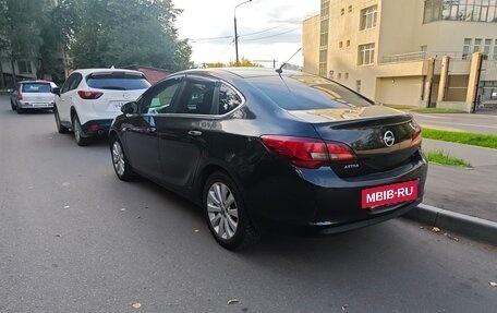 Opel Astra J, 2013 год, 560 000 рублей, 4 фотография