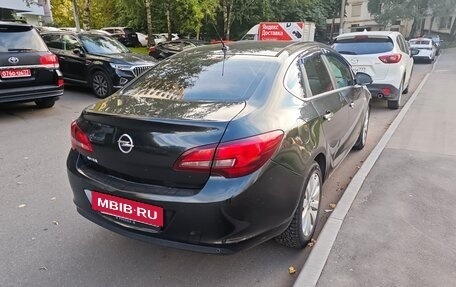 Opel Astra J, 2013 год, 560 000 рублей, 2 фотография