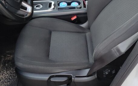 Land Rover Discovery Sport I рестайлинг, 2015 год, 1 680 000 рублей, 16 фотография
