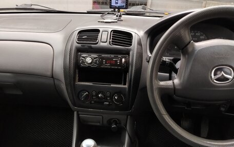 Mazda Familia, 2000 год, 210 000 рублей, 16 фотография