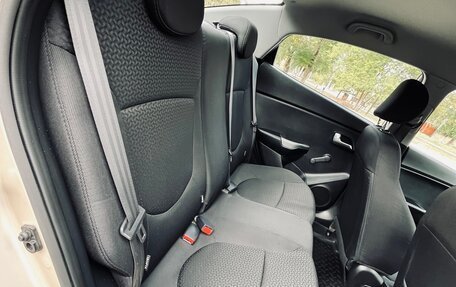 KIA Rio III рестайлинг, 2015 год, 1 170 000 рублей, 27 фотография