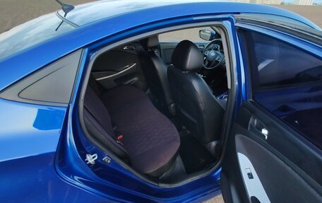 Hyundai Solaris II рестайлинг, 2011 год, 895 000 рублей, 8 фотография