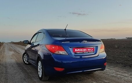 Hyundai Solaris II рестайлинг, 2011 год, 895 000 рублей, 6 фотография