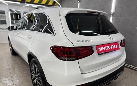 Mercedes-Benz GLC, 2022 год, 5 799 999 рублей, 4 фотография