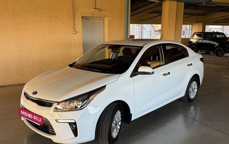 KIA Rio IV, 2019 год, 1 690 000 рублей, 2 фотография
