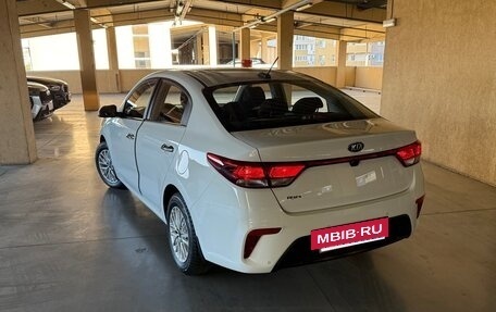 KIA Rio IV, 2019 год, 1 690 000 рублей, 3 фотография