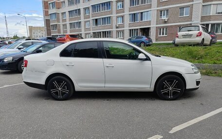 Volkswagen Jetta VI, 2009 год, 540 000 рублей, 4 фотография
