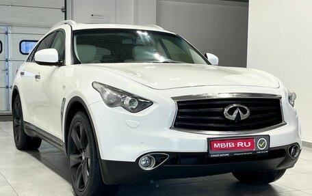 Infiniti FX II, 2012 год, 1 899 900 рублей, 1 фотография