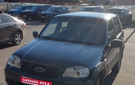 Chevrolet Niva I рестайлинг, 2018 год, 570 000 рублей, 3 фотография
