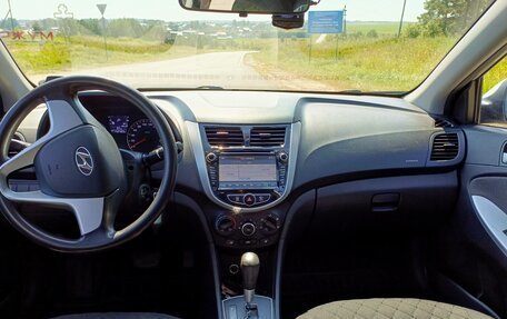Hyundai Solaris II рестайлинг, 2011 год, 782 000 рублей, 1 фотография