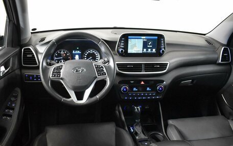 Hyundai Tucson III, 2019 год, 2 240 000 рублей, 6 фотография
